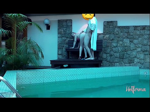 ❤️ Boss jistieden maid għall-pool, iżda ma setgħetx tirreżisti sħun Sess ta' kwalità lilna ❌